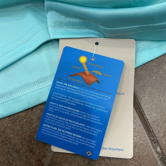 🔥3/$42 with FREE SHIPPING🔥 Light Blue Long Sleeve sun protection Shirt - Picture 4 of 4